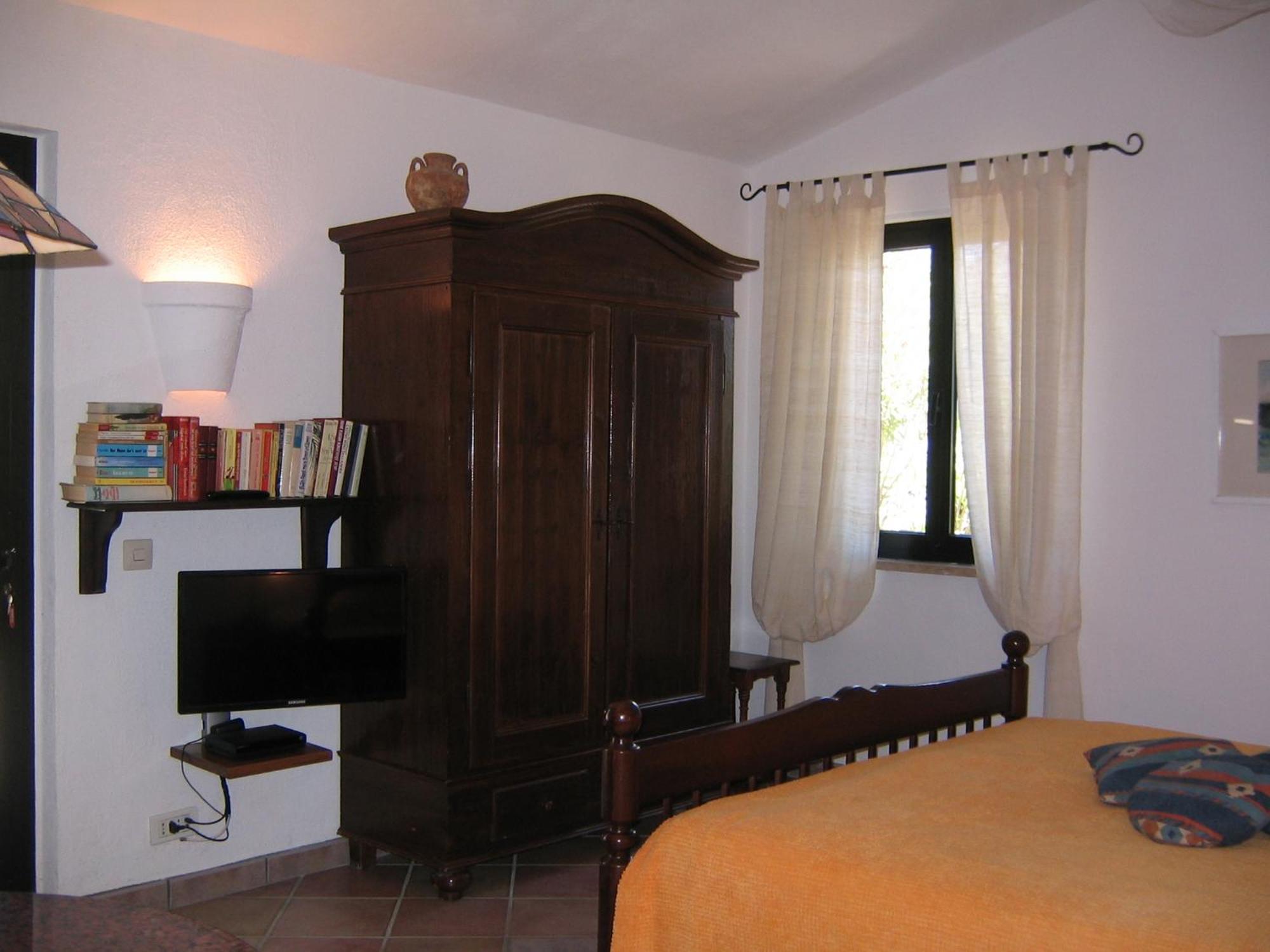 Studio-Appartment In Landhaus Mit Meerblick Porto Azzurro Bagian luar foto